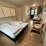 Danhostel Sandvig Hostel *