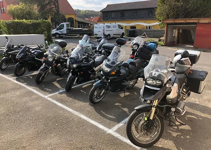 Danhostel Sandvig Хостел Аллинге