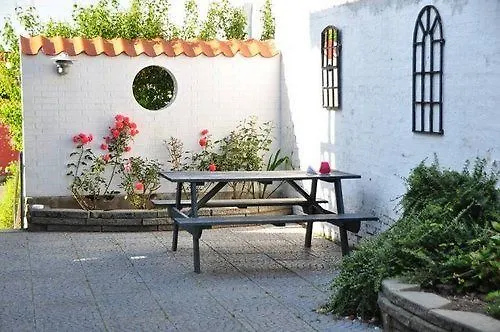 Danhostel Sandvig Хостел Аллинге