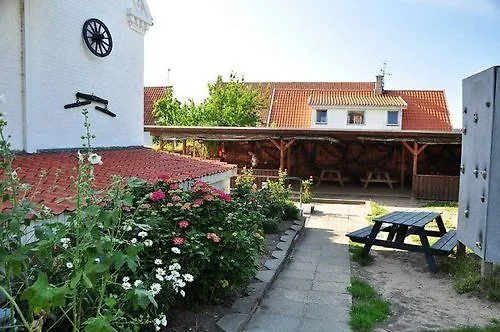 Danhostel Sandvig Vandrerhjem *